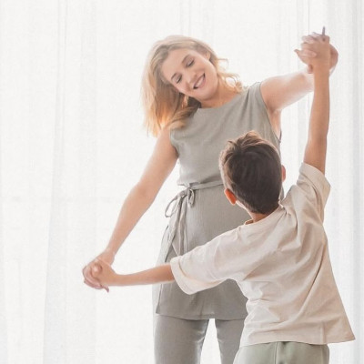 Η Τζένη Θεωνά είναι έγκυος ξανά και το ανακοίνωσε με τον πιο τρυφερό τρόπο