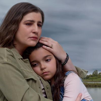 «Να με λες μαμά»: Η σειρά με τη Μαρία Κίτσου θίγει με αφοπλιστικό τρόπο την ενδοοικογενειακή βία