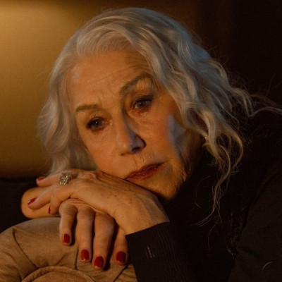 Να δώσουμε από τώρα ένα Emmy στη Helen Mirren για τον ρόλο της Maeve Harrigan στο MobLand;