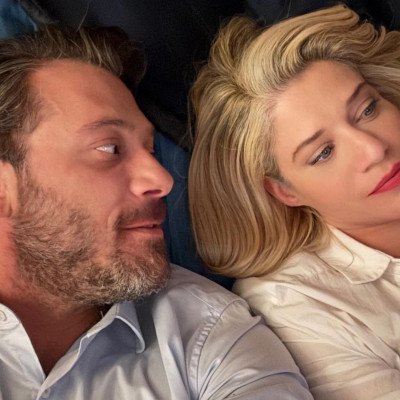 Μαμά στα κρυφά: Έγκυος και ως Λίζα η Τζένη Θεωνά στη σειρά που έγινε αγαπημένο trend του κοινού