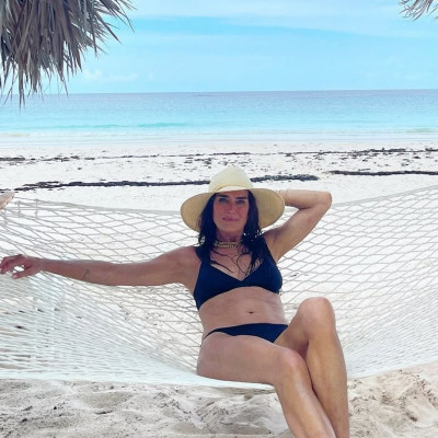 Η Brooke Shields έγινε 60 ετών και επέστρεψε στη Γαλάζια Λίμνη