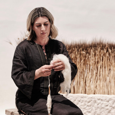 Πώς ένα ξενοδοχείο φέρνει σε επαφή το παγκόσμιο κοινό του με μία αρχαία ελληνική τέχνη