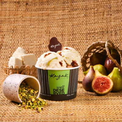 The Fashion Statement ice cream: Η Kayak «ντύνει» το καλοκαίρι με Ispahan & Dubai Chocolate Magic