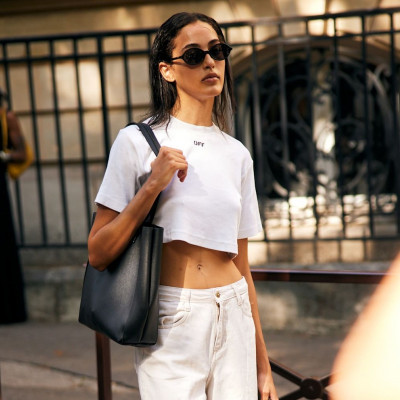 Street style inspo: 5 looks από την εβδομάδα υψηλής ραπτικής που μπορείς εύκολα να αντιγράψεις