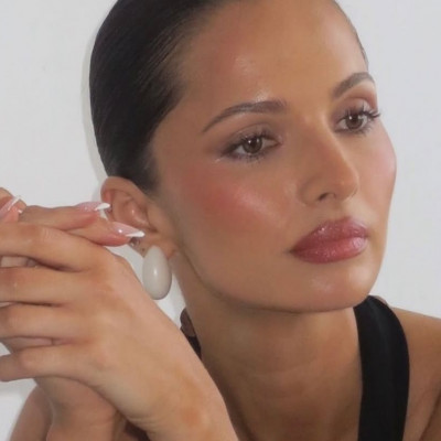 7 «αδιάβροχα» foundations που αντέχουν ακόμα και κάτω από τις πιο hot θερμοκρασίες