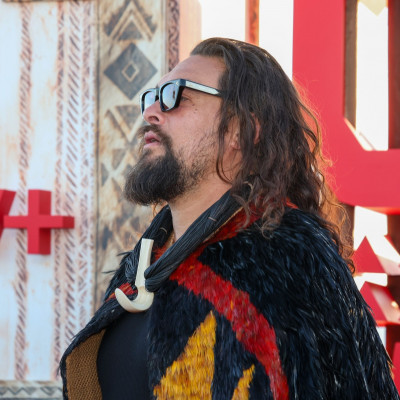 Ο Jason Momoa κλείνει τα 46 με ξυρισμένο μούσι μετά από 6 χρόνια - Δεν χάρηκαν όλοι
