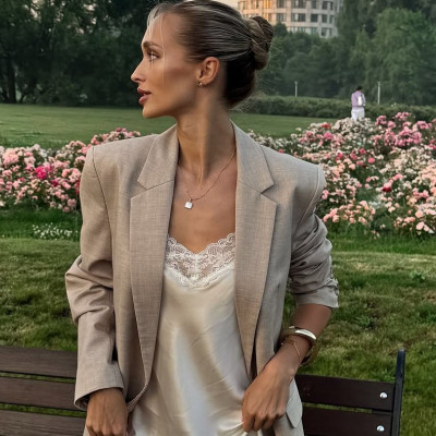 Lace everywhere: Με αυτά τα κομμάτια θα πετύχεις τα πιο ρομαντικά, sexy & fashion-forward σύνολα