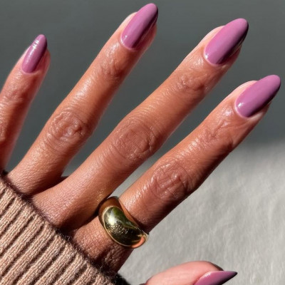 Πες «αντίο» στο nude manicure! Αυτά είναι τα 6 χρώματα που θα δούμε παντού φέτος το φθινόπωρο