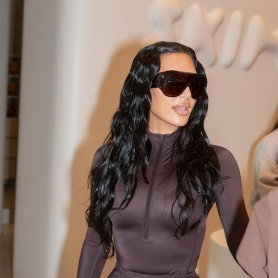 Το πιο αμφιλεγόμενο λανσάρισμα της SKIMS, το «Bush Panty» γίνεται viral και είναι ήδη sold out