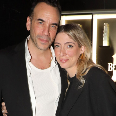 Μουζουράκης - Κόζαρη: Τα 2 ονόματα του γιου τους, η διάσημη νονά και η πρόταση γάμου σε escape room