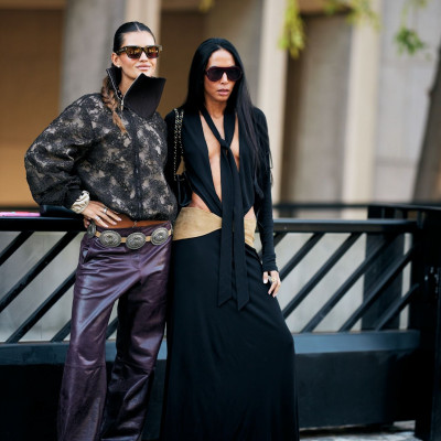 To πιο hot Y2K trend είναι τα χαμηλοκάβαλα παντελόνια και εμείς βρήκαμε τα καλύτερα για εσένα