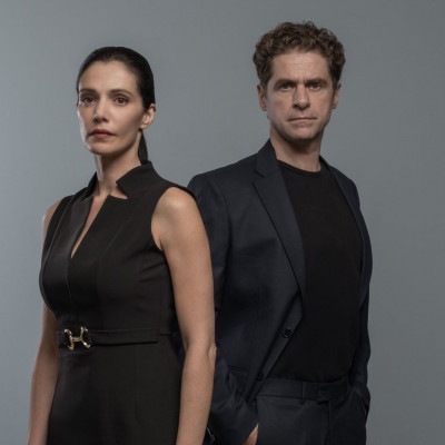 Μία νύχτα μόνο: Ο έρωτας Λάλου - Λαμπροπούλου γίνεται πρωτοσέλιδος και προκαλεί «πόλεμο»