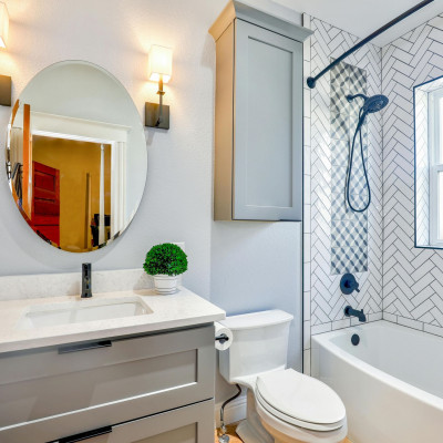 Πώς να εξαφανίσεις τις δυσάρεστες οσμές σε ένα μπάνιο χωρίς παράθυρο