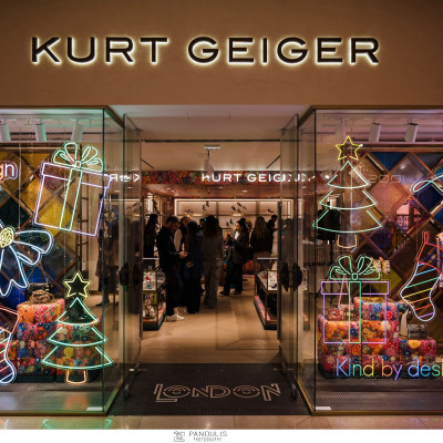 KURT GEIGER: Μια βραδιά γεμάτη χρώμα και holiday διάθεση στο πρώτο flagship store στην Ελλάδα