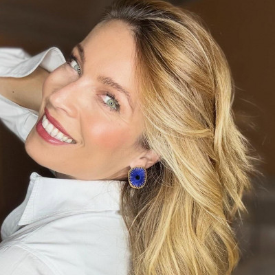 Η Μαριέττα Χρουσαλά βρήκε το τέλειο makeup look που ταιριάζει με όλα τα festive looks