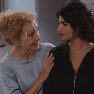 Πώς θα μάθει η Πέμη Ζούνη στη Γη της ελιάς το ένοχο παρελθόν της κόρης της: Ο γιατρός και το σημάδι