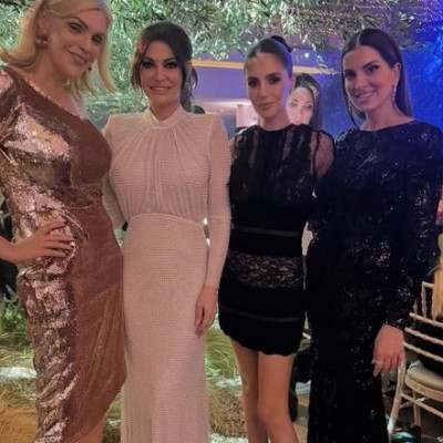 Οι εμφανίσεις στο φετινό Christmas dinner του συλλόγου «ΕΛΠΙΔΑ» είχαν πολλή λάμψη και πολλές πούλιες