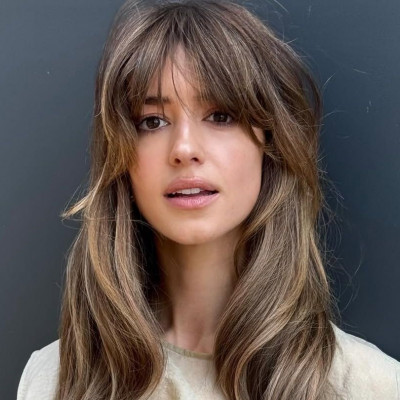 Layers: Το κούρεμα που χαρίζει extra όγκο και κίνηση σε κάθε μήκος μαλλιών