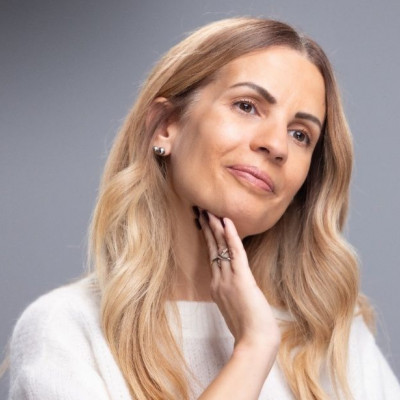 Ανυπέρβλητη λάμψη και νεανικό βλέμμα με δύο νέα προϊόντα που θα μπουν asap στο νεσεσέρ σου