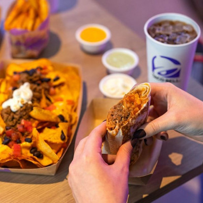 Taco Bell: Το αγαπημένο μεξικάνικο spot φέρνει τα πάνω - taco στο The Mall Athens