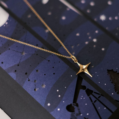 Οδηγός Αγορας: Tα γούρια του 2026 που θα σου φέρουν τύχη και στυλ με το νέο έτος