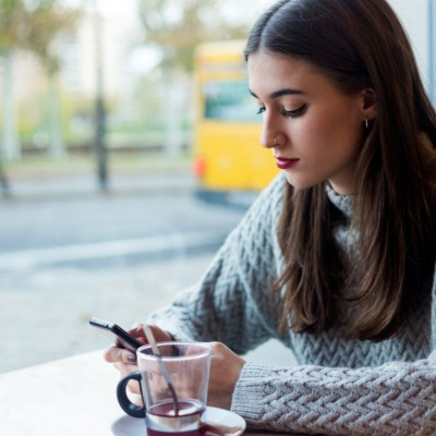 Η τέχνη του να είσαι ευτυχισμένος μόνος: 9 πράγματα που κάνουν οι άνθρωποι χωρίς στενούς φίλους