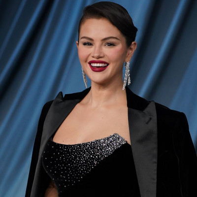 Η Selena Gomez αποκάλυψε τον λόγο πίσω από την αλλαγή στη φωνή της