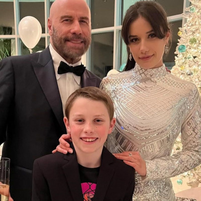 Ο γιος του John Travolta, Ben, είναι δισέγγονος του Elvis Presley; Τι ισχυρίζεται αγωγή - βόμβα