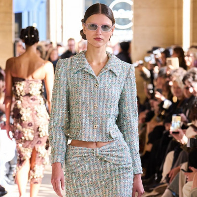 Οδηγός Αγοράς: Ρούχα με παγιέτες για πολύ λαμπερές γιορτές. Κυριολεκτικά!