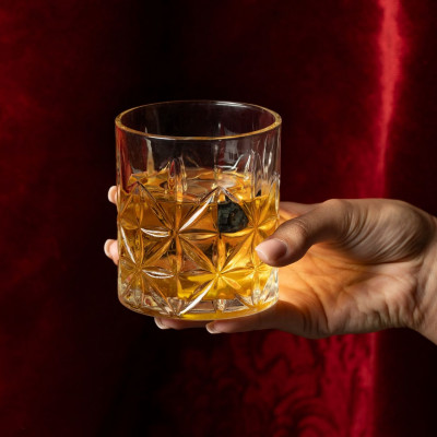 Cocktails, φαγητό και live art stage δημιουργούν ένα going out «τρίπτυχο» στο εμπορικό κέντρο Λαιμού