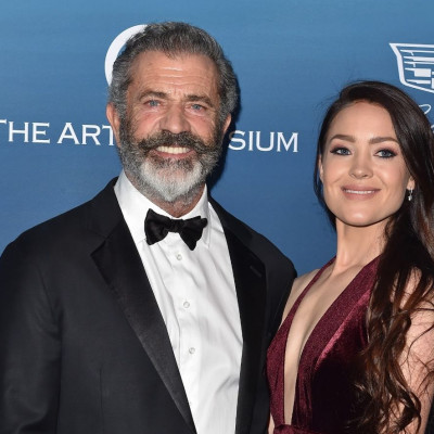 Ο χωρισμός του Mel Gibson από τη Rosalind Ross έγινε γνωστός λίγο πριν ο ηθοποιός κλείσει τα 70