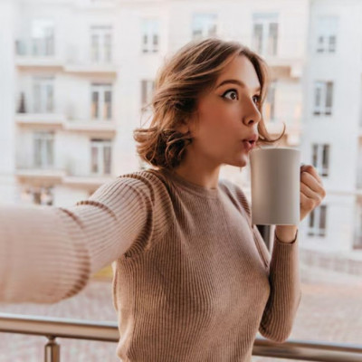 Η νούμερο ένα συνήθεια που αξίζει να κόψεις το 2026 αν έχεις άγχος