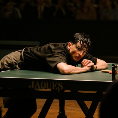 Πώς το Marty Supreme μετατρέπει το ping-pong σε έπος και ο Timothée Chalamet γράφει ιστορία