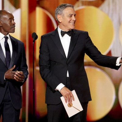 Ευτυχώς που μίλησε Γαλλικά ο Clooney στις Χρυσές Σφαίρες 2026 και γέλασε λίγο το χειλάκι μας