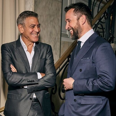 Στην Εντατική: George Clooney και Noah Wyle συγκινούν σε επανένωση του ER, 31 χρόνια μετά
