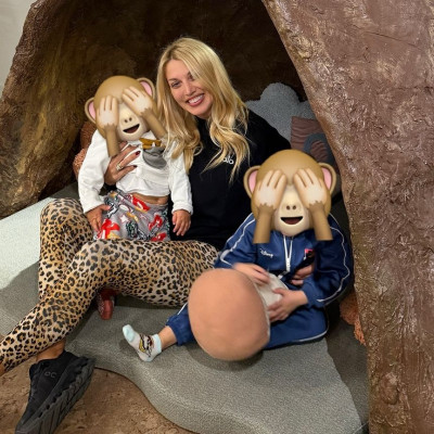 Κωνσταντίνα Σπυροπούλου: Το τρίτο παιδί, η περιπέτεια με την υγεία της και η τηλεοπτική επιστροφή