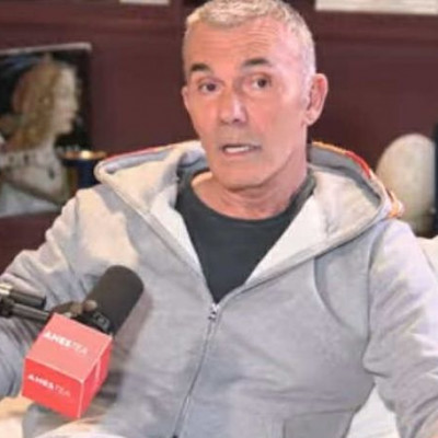 Το μάθημα ζωής του Στέλιου Ρόκκου: Πώς η αυτοαγάπη έγινε το «αντίδοτο» στην απώλεια των αδερφών του