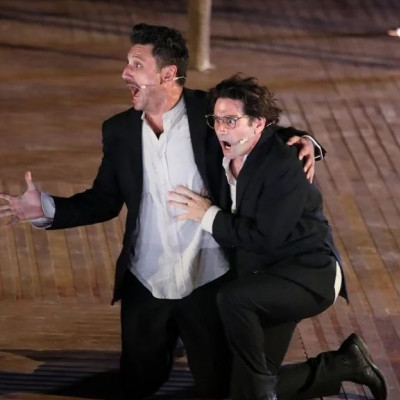 Το Κάμπινγκ είναι η σειρά με Χρυσοστόμου - Παπασπηλιόπουλο που αγαπήσαμε πριν τη δούμε