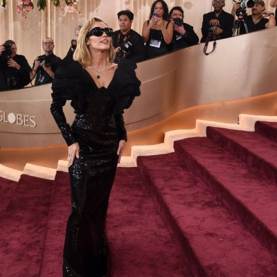 Τα δύο αντίθετα color trends που κυριάρχησαν στο κόκκινο χαλί των Χρυσών Σφαιρών