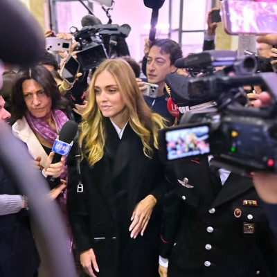 Αθώα η Chiara Ferragni στην υπόθεση απάτης και «καίει» τον πρώην της Fedez στις δηλώσεις της