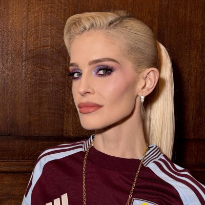 Το video της Kelly Osbourne που προκάλεσε αντιδράσεις & η αποκάλυψη για τη βιογραφία του πατέρα της