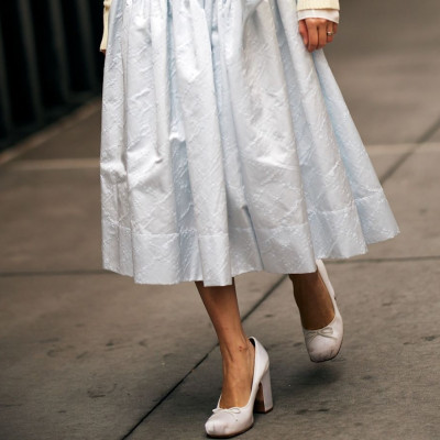 Heeled ballerinas: το παπούτσι-κλειδί της άνοιξης 2026 και πώς να το φορέσεις