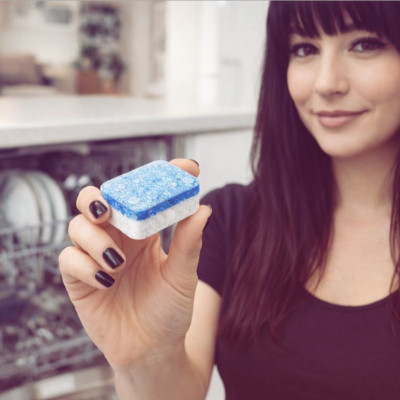 9 πράγματα στο σπίτι που μπορείς να καθαρίσεις με μια ταμπλέτα πλυντηρίου πιάτων