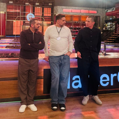 Όταν η ελληνική τηλεόραση γίνεται τοξική, το MasterChef επιμένει να είναι ομάδα (και μπράβο του!)