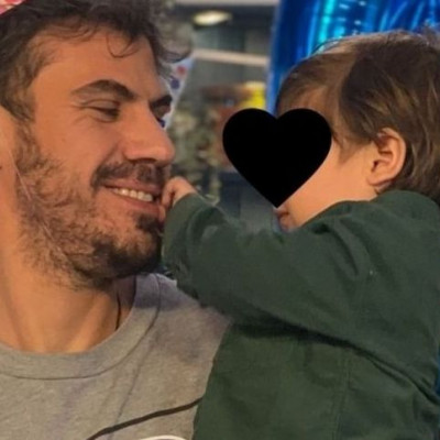 O Πετρετζίκης ξεγέλασε τον γιο του κι οι followers του έσπευσαν να υπερασπιστούν το «Πετρετζικάκι»