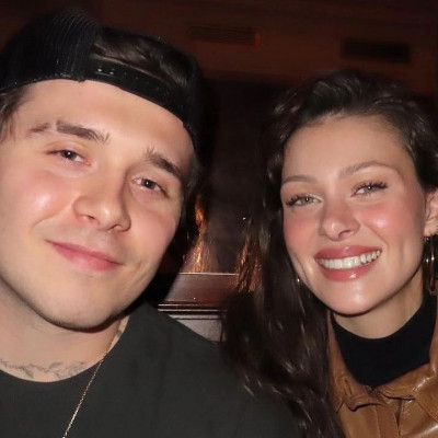 Θα γίνει ο Brooklyn Beckham ο νέος πρίγκιπας Harry; Η επταψήφια πρόταση για ένα βιβλίο - φωτιά