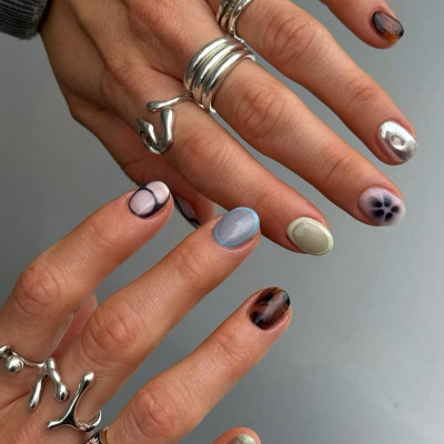 10 nail arts που θα σε κάνουν να βάλεις χρώμα στο επόμενο manicure σου