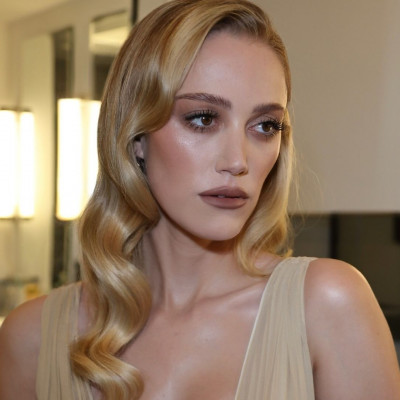 Έντονο smokey eye και ροδαλά ζυγωματικά επικρατούν στα makeup trends του 2026