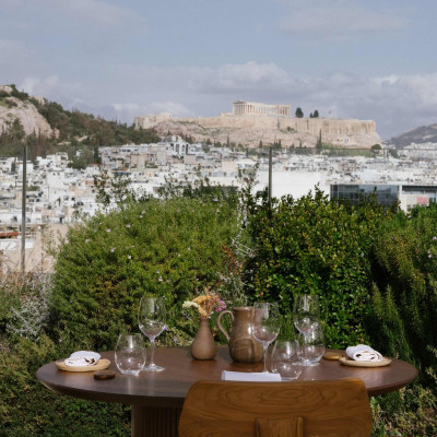Δύο νέες αφίξεις με διαφορετικό στυλ και άποψη μας βάζουν ιδέες για εξόδους στην πόλη