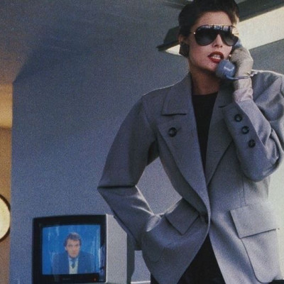 Η επιστροφή του Power Suits των ’80s: H μόδα συναντά και πάλι την αυτοπεποίηθηση